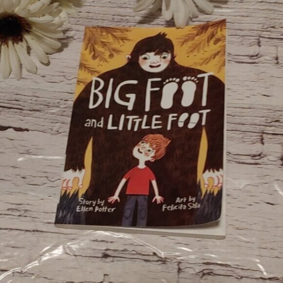 3/$15 Big Foot and Little Foot by Ellen Porter Children Book - Picture 1 of 4
